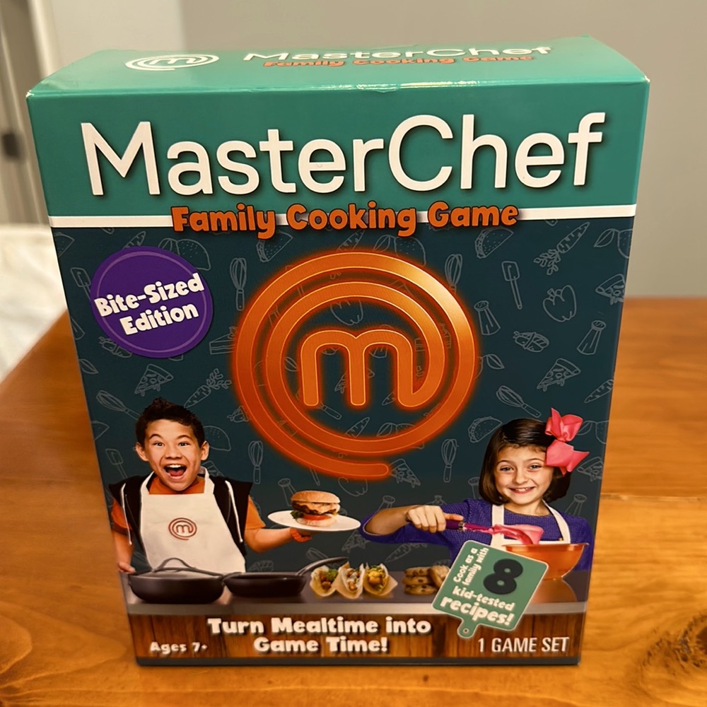 NIB MasterChef Family Cooking Game Turn Mealtime into fun Bite-Sized Edition